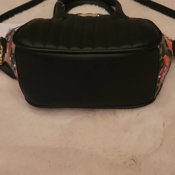 New Betsy Johnson Purse - Picture 7 of 10